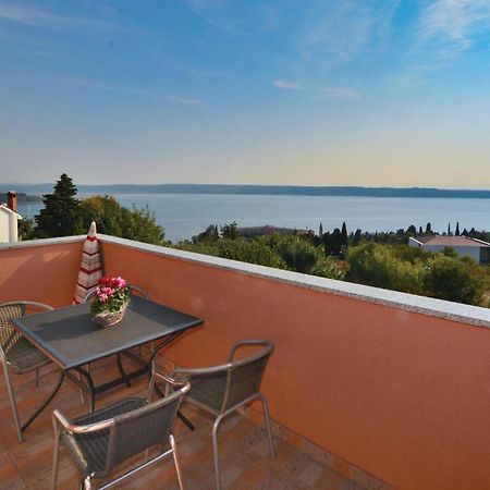 2 Bedroom Amazing Apartment In Portoroz Ngoại thất bức ảnh